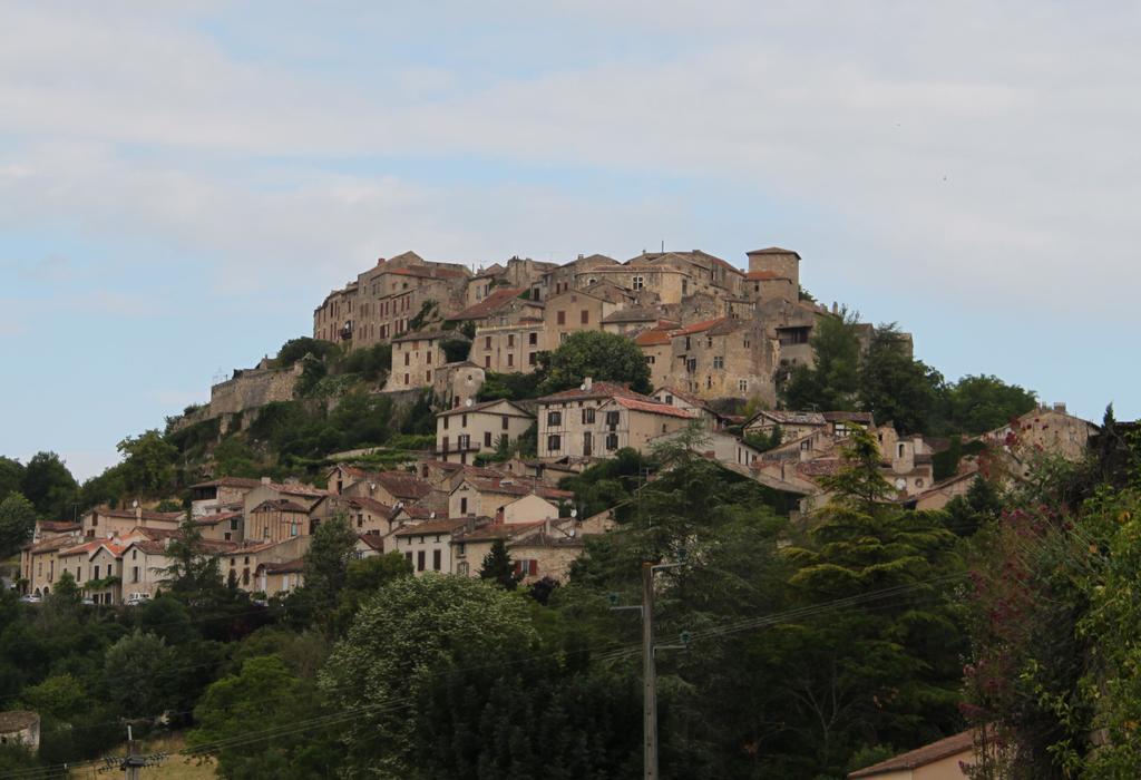 Le Pigeonnier De Lacalm Gite Saint-Gregoire  エクステリア 写真